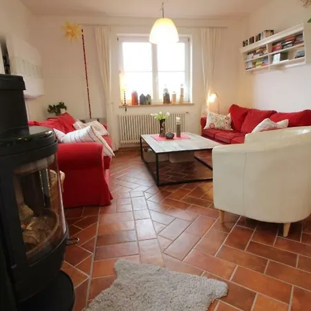 Апартаменты Ferienhaus Leuchtfeuer Putgarten
