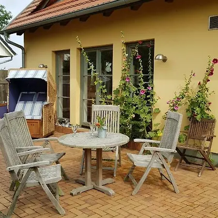 Ferienhaus Leuchtfeuer Апартаменты Putgarten